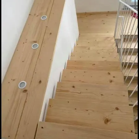 Zaras 11 アパート ラッコ・アメーノ